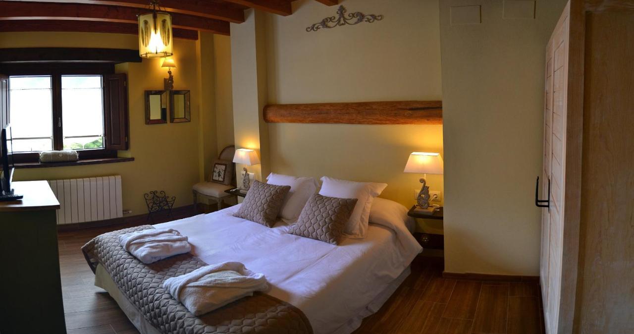 Alba D'Esteve. Casa Rural Espot Extérieur photo