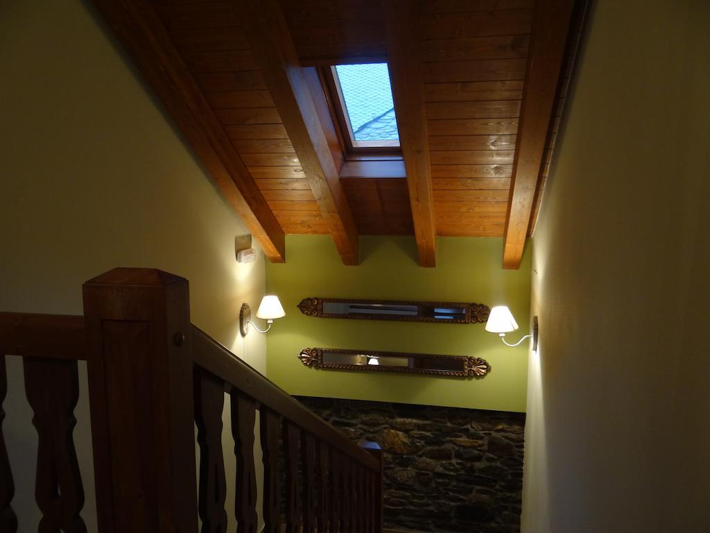Alba D'Esteve. Casa Rural Espot Chambre photo